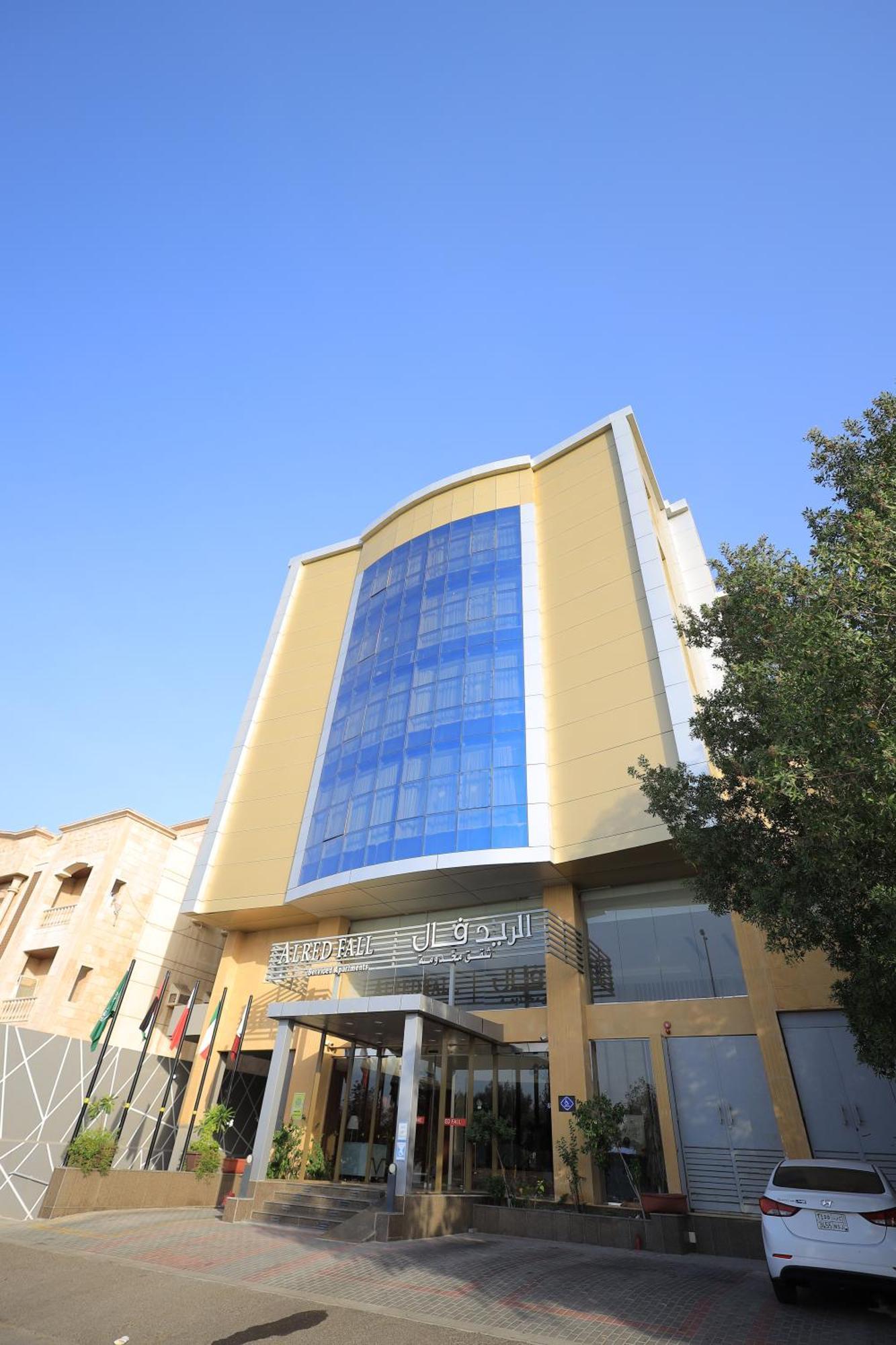Hotel Red Fall 3*